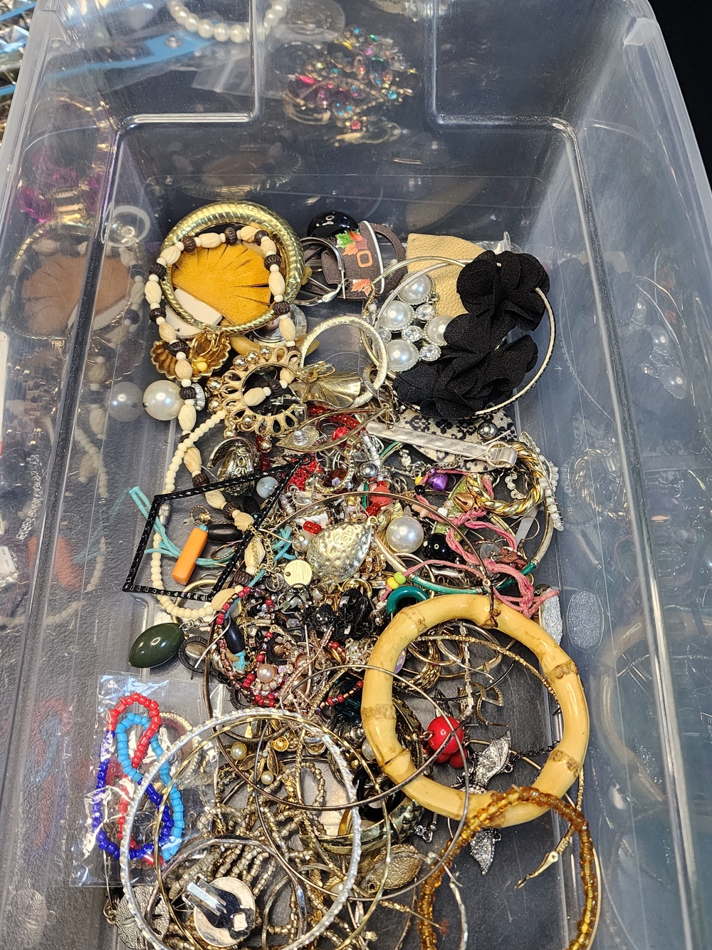 1lb Mixed Fashion Jewlery Lot For Crafting May Or May Not Have Matches